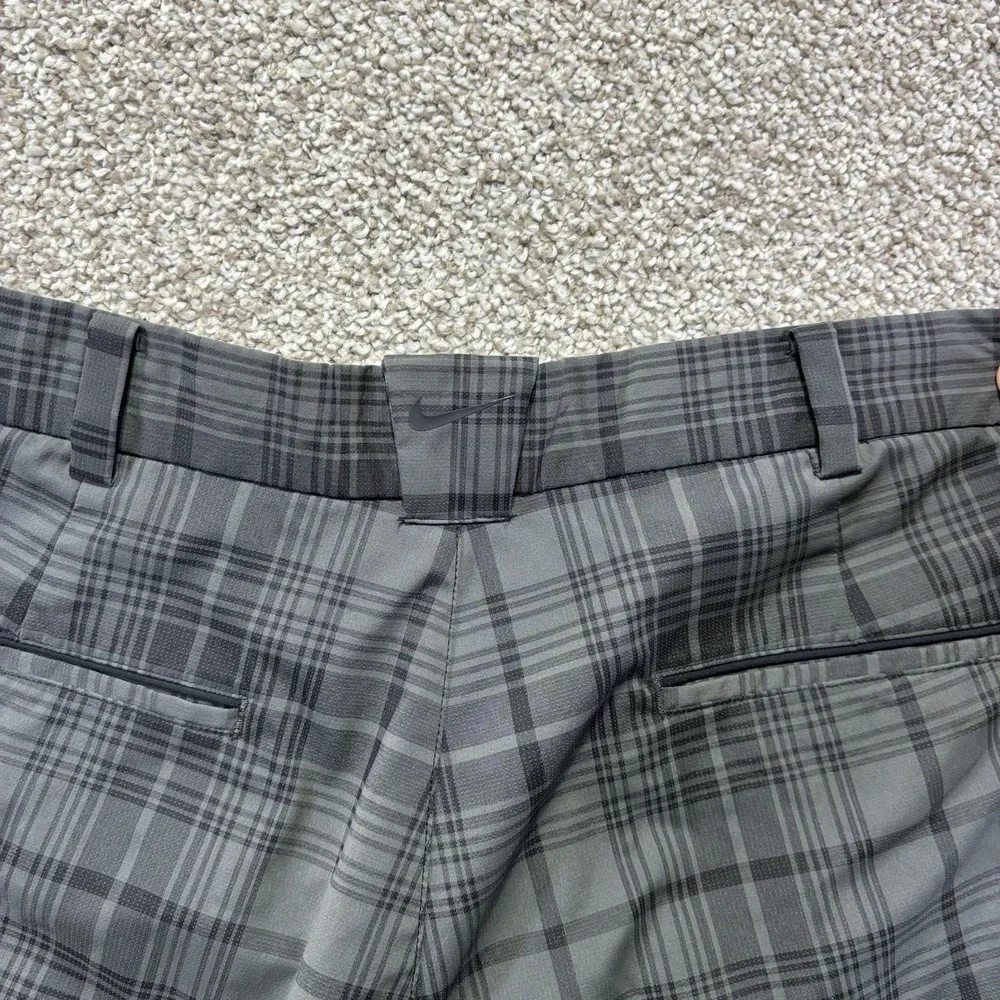 Nike Golf Shorts Mens‎ 32 Gray Plaid Dri-FIT Tour Performance Lightweight